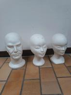 3 hoofden uit piepschuim (isomo), Ophalen