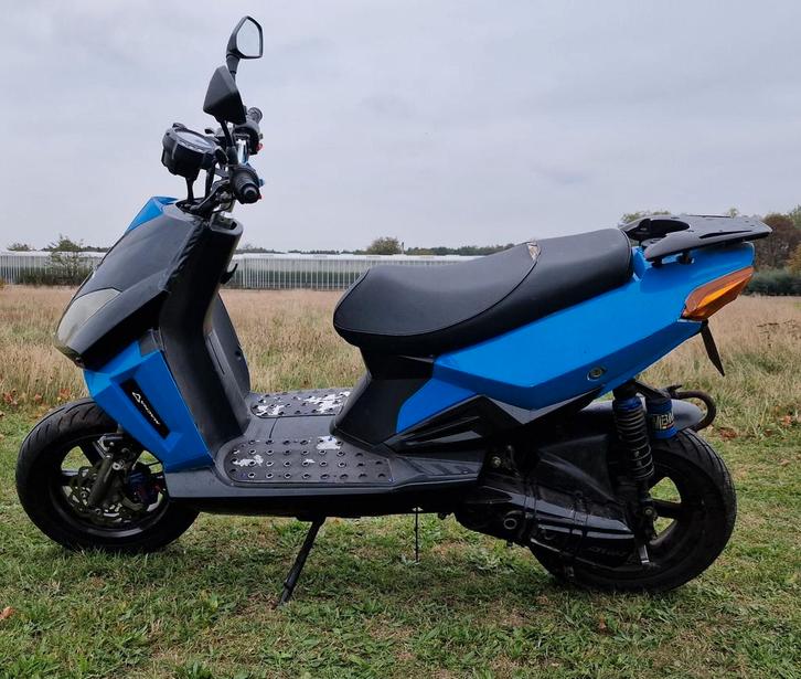 Keeway Hurricane 2T, Fietsen en Brommers, Snorfietsen en Snorscooters, Gebruikt, Overige merken, Benzine, Ophalen