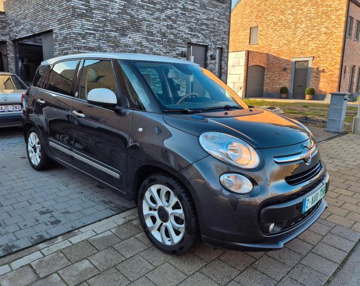 Fiat 500L 2013 1ste eig. 102.000kms EURO5 1.6Diesel 7zits AC, Auto's, Fiat, Bedrijf, Te koop, 500L, ABS, Airbags, Airconditioning