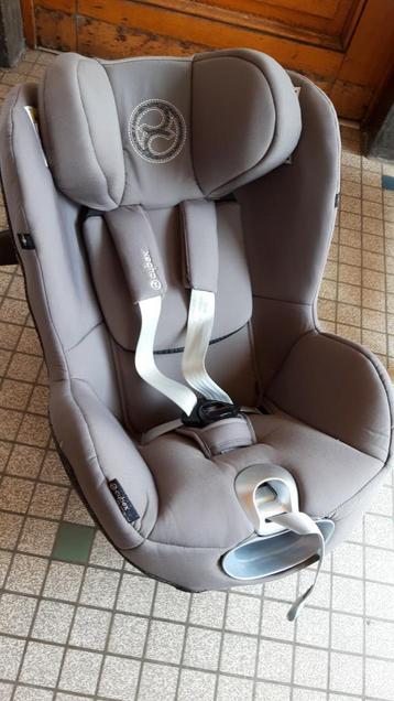 Magnifique siège auto Cybex Sirona Z + base pivotant à 360 d