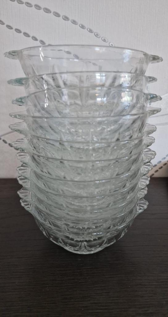 Set van 11 vintage Franse glazen schaaltjes, Antiek en Kunst, Antiek | Glaswerk en Kristal, Ophalen of Verzenden