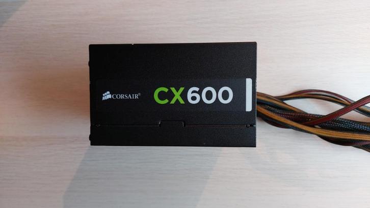 PSU / Voeding CX 600w Corsair, Computers en Software, Interne voedingen, Gebruikt, Ophalen