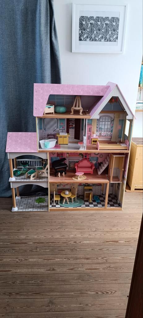 Houten poppenhuis, Kinderen en Baby's, Speelgoed | Poppenhuizen, Zo goed als nieuw, Accessoires, Ophalen