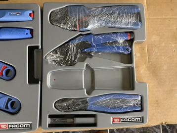Coffret et mallette à outils électriques Facom, Enlèvement