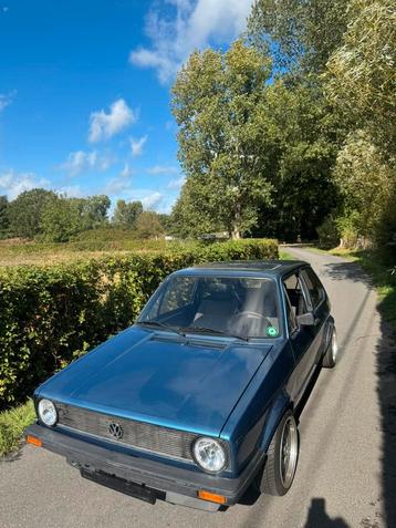 Volkswagen golf 1 beschikbaar voor biedingen