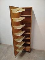 Vintage jaren’70 donkere eik fineer schoenenkast met 7vakken, Huis en Inrichting, Kasten | Schoenenkasten, Ophalen of Verzenden