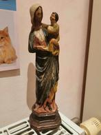 Très ancienne statue de Marie avec l'enfant Jésus, Enlèvement ou Envoi