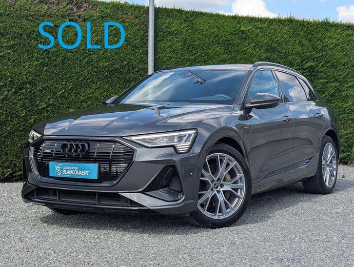 Audi Q8 e-tron ! VERKOCHT! - 2x s-line + black style - sport, Auto's, Audi, Bedrijf, Te koop, Q8 e-tron, 360° camera, 4x4, Achteruitrijcamera
