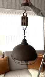 verroeste  industriele  metalen hanglamp, Huis en Inrichting, Lampen | Hanglampen, Ophalen, Zo goed als nieuw, Metaal, Industrieel