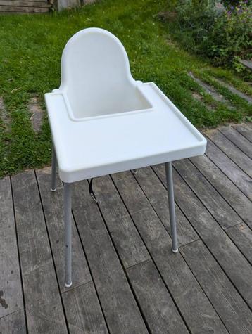 Chaise haute pour enfant