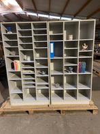 1 KAST MET VERSTELBARE LEGSELS, Gebruikt, Overige houtsoorten, Modern, 150 tot 200 cm