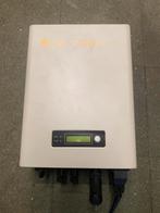 Omvormer zonnepanelen 3kW, Doe-het-zelf en Bouw, Ophalen, Zo goed als nieuw
