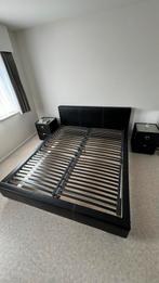 Prachtig bed met 2 nachtkastjes in bijna nieuwstaat!, Comme neuf, Deux personnes, 180 cm, Modern