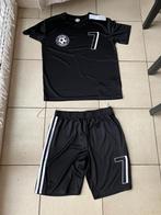 Nieuw zwart / wit voetbal pakje - Maat 158 / 164, Enfants & Bébés, Vêtements enfant | Taille 158, Enlèvement ou Envoi, Neuf, Garçon
