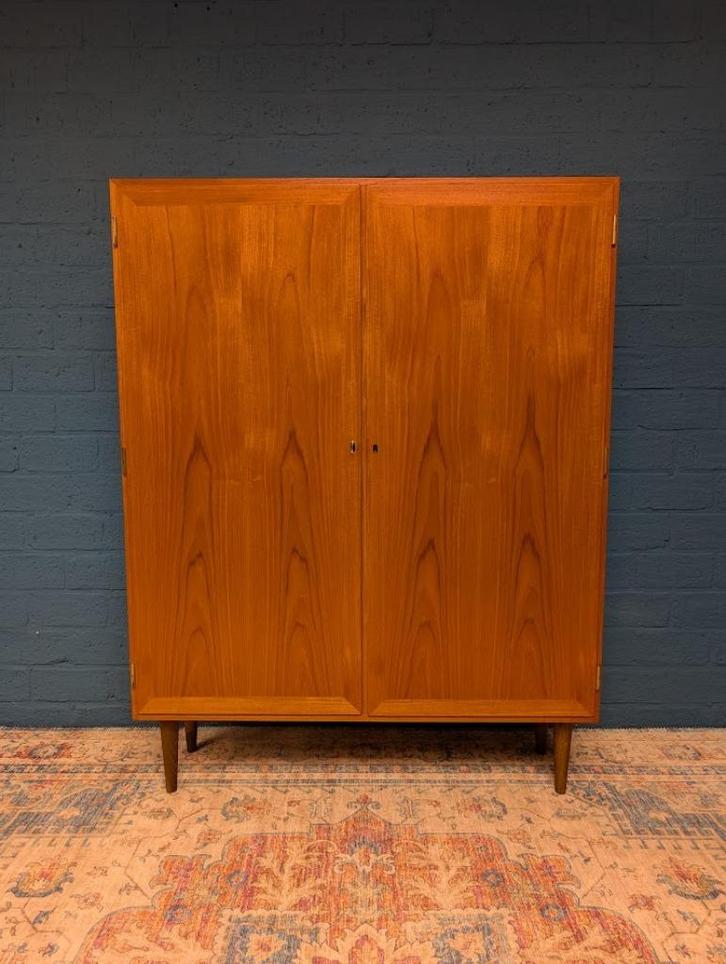Vintage kledingkast, Deens design uit de jaren 60, Verzamelen, Retro, Huis en Inrichting, Ophalen