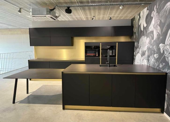 Zwart/goude Eilandkeuken AEG toestellen, Huis en Inrichting, Keuken | Complete keukens, Zo goed als nieuw, Overige typen, Zwart