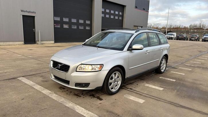 Volvo V50 (BELGIAN CAR / AIRCO / AUTOMATIC GEARBOX / EURO 5), Auto's, Volvo, Bedrijf, Te koop, V50, ABS, Airconditioning, Mistlampen