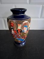 Traditionele Japanse vaas, Antiek en Kunst, Antiek | Vazen, Ophalen of Verzenden