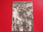 wielerkaart 1952 team mercier  rik van steenbergen, Comme neuf, Envoi