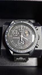 Swatch x Omega Moonswatch Snoopy, Handtassen en Accessoires, Horloges | Heren, Overige materialen, Polshorloge, Swatch, Kunststof