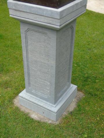 socle en pierre bleu taillé dans la masse , arduin, Enlèvement, Neuf, Pierre, Autres types