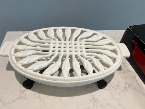 Invicta (Staub) rechaud in nieuwstaat, Huis en Inrichting, Keuken | Potten en Pannen, Zo goed als nieuw, Overige typen, Gietijzer