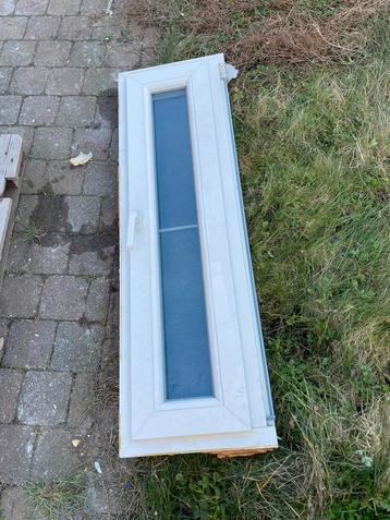 Half kiep raam B 129 H 39 cm  beschikbaar voor biedingen