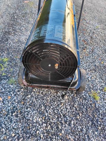 Warmte kanon  beschikbaar voor biedingen