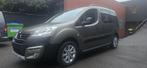 Peugeot partner 1.2 benzine 110 pk 2018, Auto's, Monovolume, Euro 6, 1199 cc, Bruin
