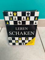 Boek en spel leren schaken nieuw, Hobby & Loisirs créatifs, Sport cérébral & Puzzles, Enlèvement ou Envoi, Échecs