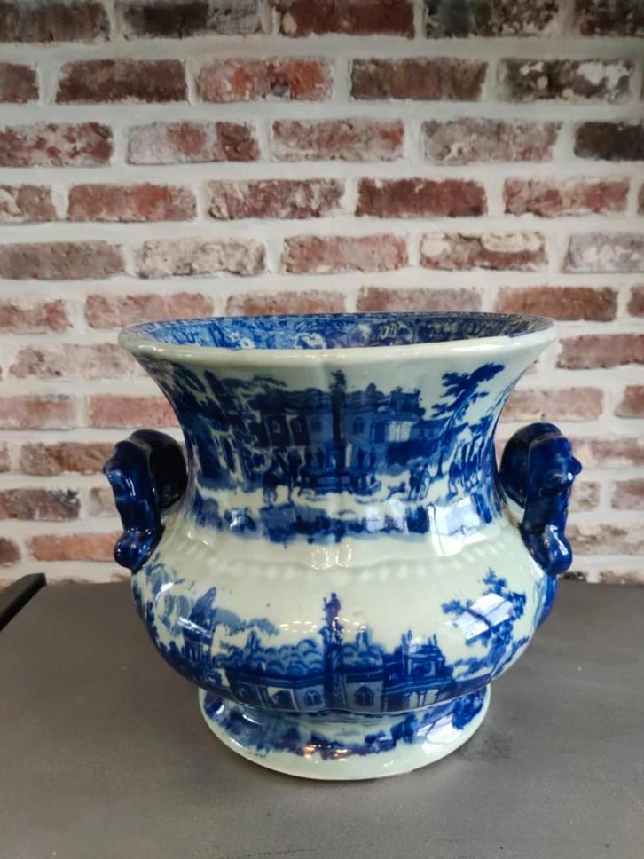 Blauwwitte 19 e eeuw cashpot Ironstone Victoria Ware England, Antiek en Kunst, Antiek | Keramiek en Aardewerk, Ophalen of Verzenden