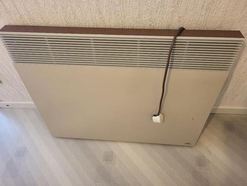 Elektrische wandradiator, Huis en Inrichting, Woonaccessoires | Overige, Gebruikt, Ophalen