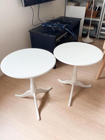 Twee ronde tafeltjes IKEA Dalom