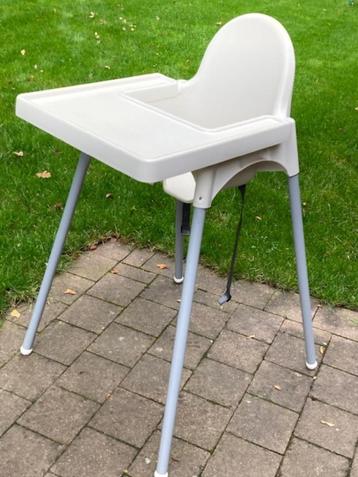 Kinderstoel beschikbaar voor biedingen