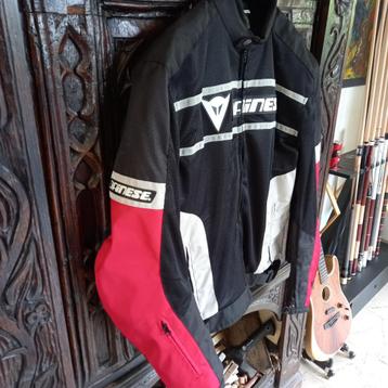 Dainese textile aéré été full protections CE, comme neuf beschikbaar voor biedingen