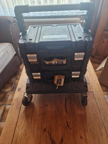 Trolley Stanley Fatmax  Tsak et 2 caisses rangement 100eur beschikbaar voor biedingen