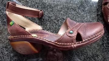 Schoenen El Naturalista maat 39  Kleur bruin beschikbaar voor biedingen