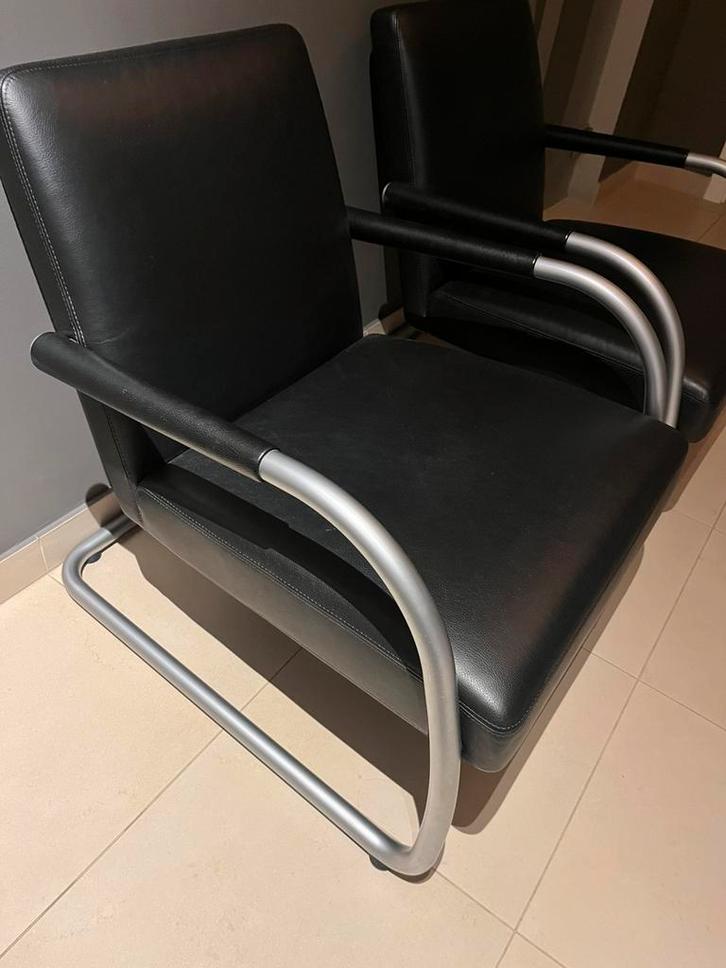 Duo de fauteilles vitra en cuir, Huis en Inrichting, Zetels | Zetels en Chaises Longues, Zo goed als nieuw, Eenpersoons, Minder dan 150 cm