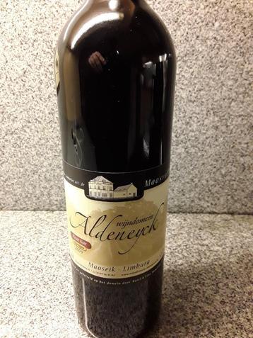 Wijn pinot noir Aldeneyck Maaseik 2009