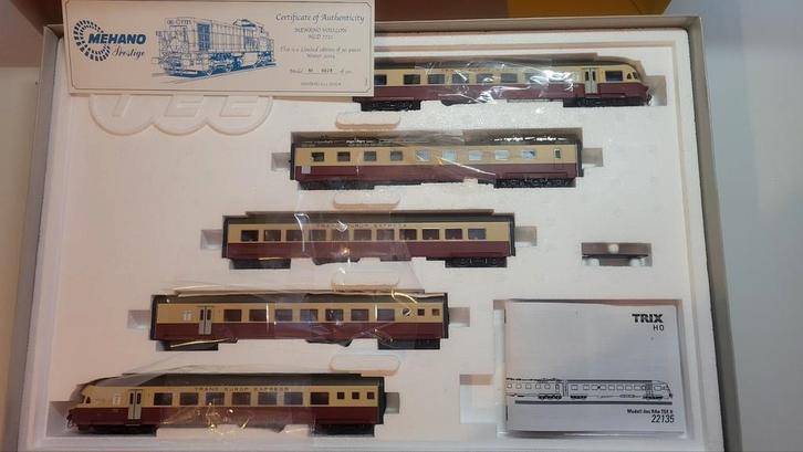 Train TEE „Gotthardo” Trix 22135 - HO - Speciale editie, Hobby en Vrije tijd, Modeltreinen | H0, Nieuw, Treinset, Gelijkstroom