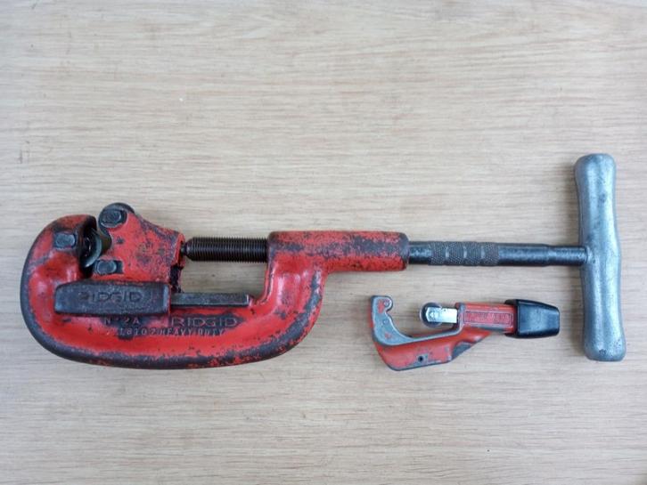 Lot coupes tube :  Ridgid 2A + Super Ego 732, Doe-het-zelf en Bouw, Gereedschap | Handgereedschap, Gebruikt, Ophalen of Verzenden