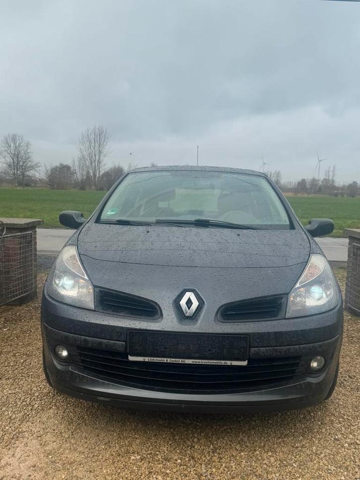 Renault Clio 1.6 i 2007 190.000 km Gekeurd, Auto's, Renault, Bedrijf, Clio, Trekhaak, Benzine, Euro 4, Ophalen