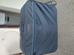 Koffer Samsonite met wieltjes in blauwe kleur, Handtassen en Accessoires, Koffers, Ophalen, Zo goed als nieuw, Wieltjes
