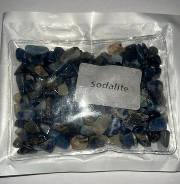 Zakje Sodaliet steentjes - 53gram totaal beschikbaar voor biedingen