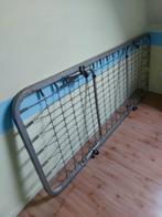 Metalen opklapbaar bed, Ophalen
