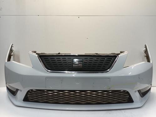 BUMPER VOOR Seat Leon (5FB) (01-2012/08-2020), Auto-onderdelen, Carrosserie, Bumper, Seat, Voor, Gebruikt
