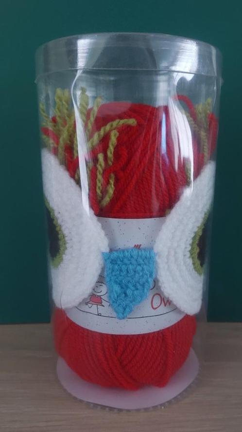 Set gehaakte mutsjes met rode uil „Kinderpet”, Hobby en Vrije tijd, Breien en Haken, Nieuw, Haken, Wol of Garen, Ophalen of Verzenden