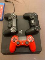Te koop: PlayStation 4 met 3 controllers, 2TB harde schijf, Games en Spelcomputers, Ophalen of Verzenden, Zo goed als nieuw, Slim