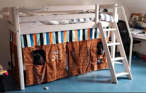 Lit surélevé FLEXA CLASSIC blanchi, Kinderen en Baby's, Kinderkamer | Stapelbedden en Hoogslapers, Gebruikt, Ophalen of Verzenden