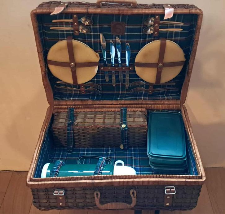 Valise Pique-nique osier colector Loterie Nationale, Hobby & Loisirs créatifs, Paniers de pique-nique, Utilisé, Enlèvement